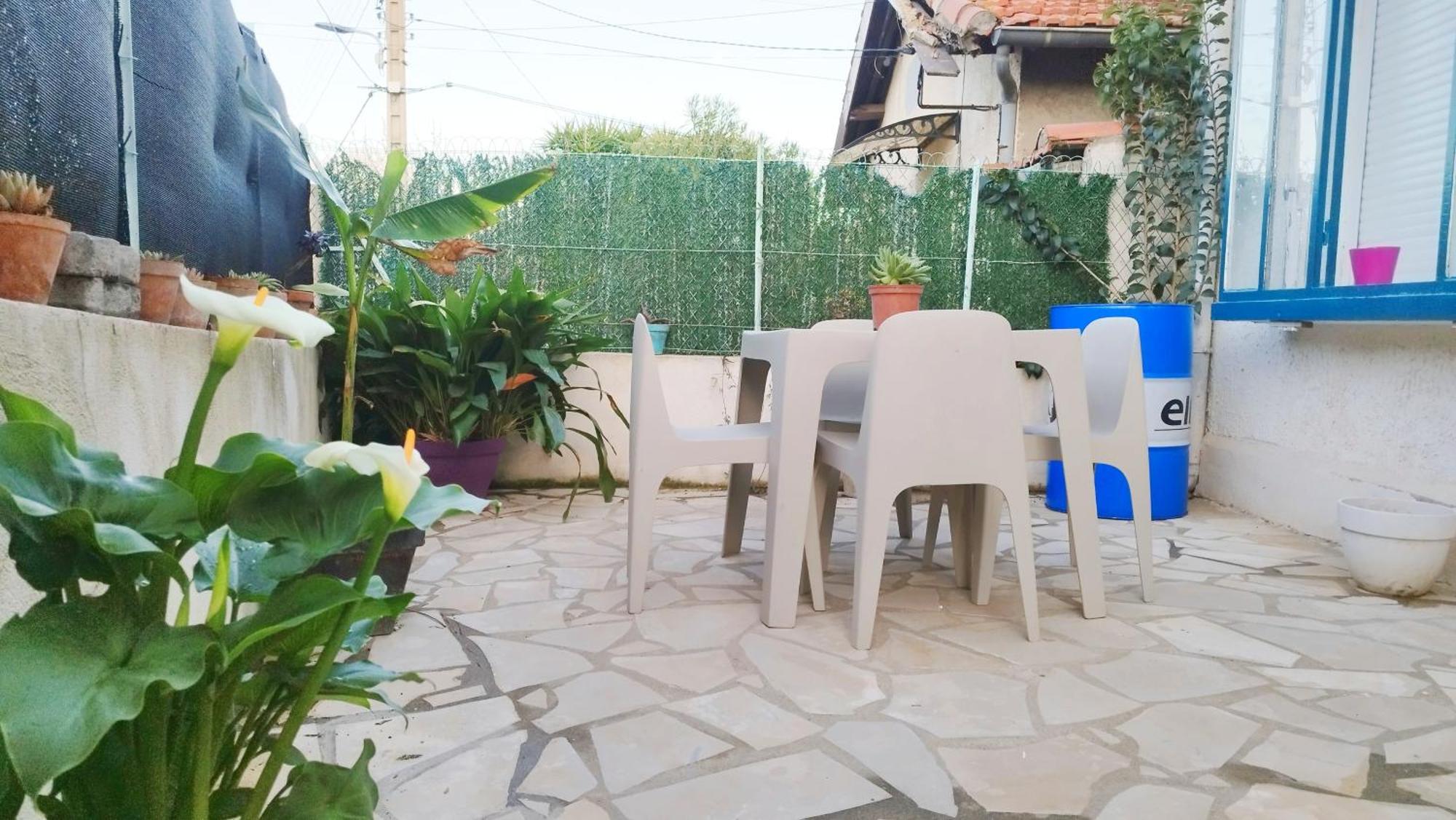 Charmante Maison T2 De Plein Pied Avec Exterieur Calme Aux Arenes Villa Beziers Ngoại thất bức ảnh